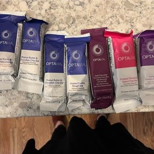 OPTAVIA BARS INDIVIDUALLY WRAPPED. 7 bars total. Purchased within last year.